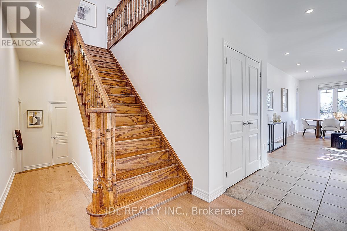 46 Braehead Drive, Richmond Hill, Ontario  L4E 0B3 - Photo 25 - N12988168