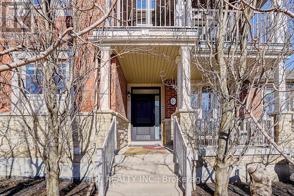 46 Braehead Drive, Richmond Hill, Ontario  L4E 0B3 - Photo 3 - N12988168