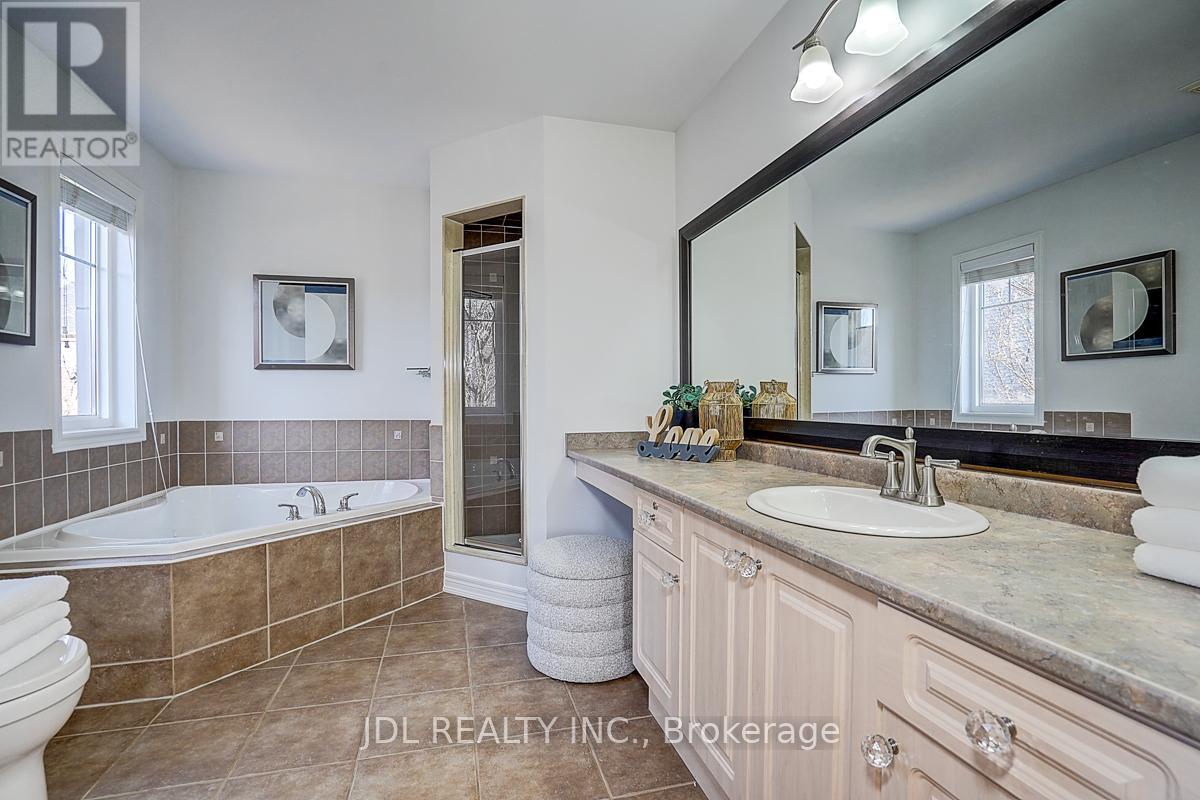 46 Braehead Drive, Richmond Hill, Ontario  L4E 0B3 - Photo 30 - N12988168