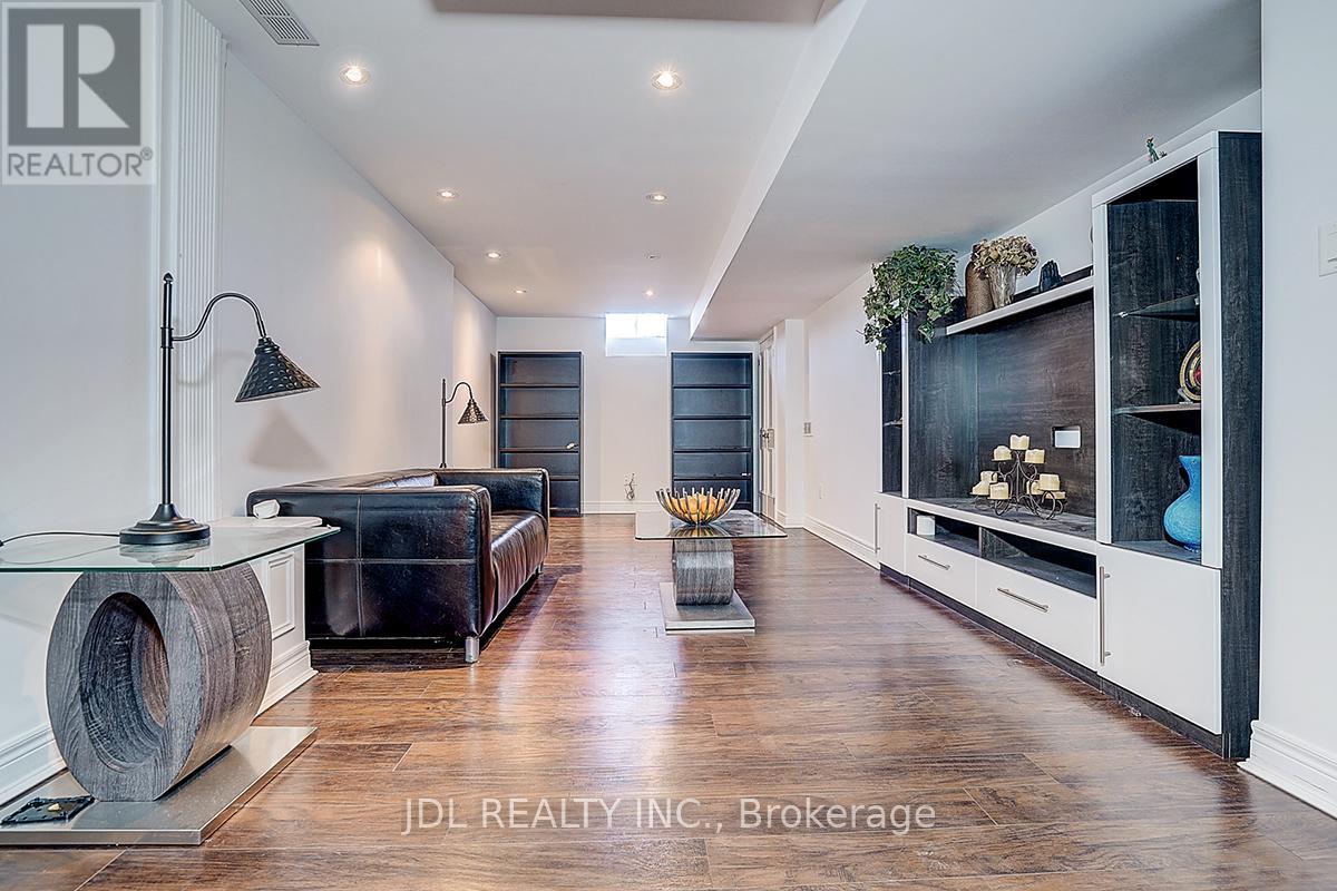 46 Braehead Drive, Richmond Hill, Ontario  L4E 0B3 - Photo 43 - N12988168