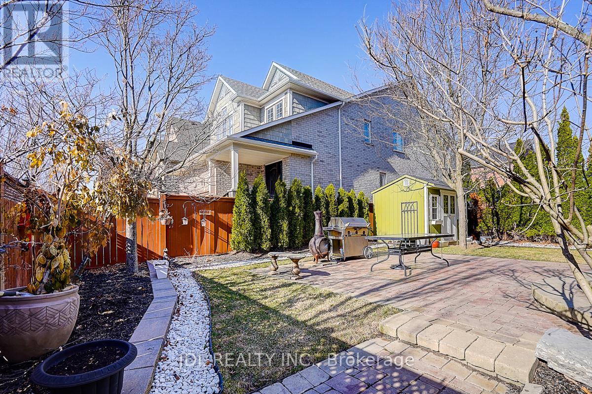 46 Braehead Drive, Richmond Hill, Ontario  L4E 0B3 - Photo 47 - N12988168