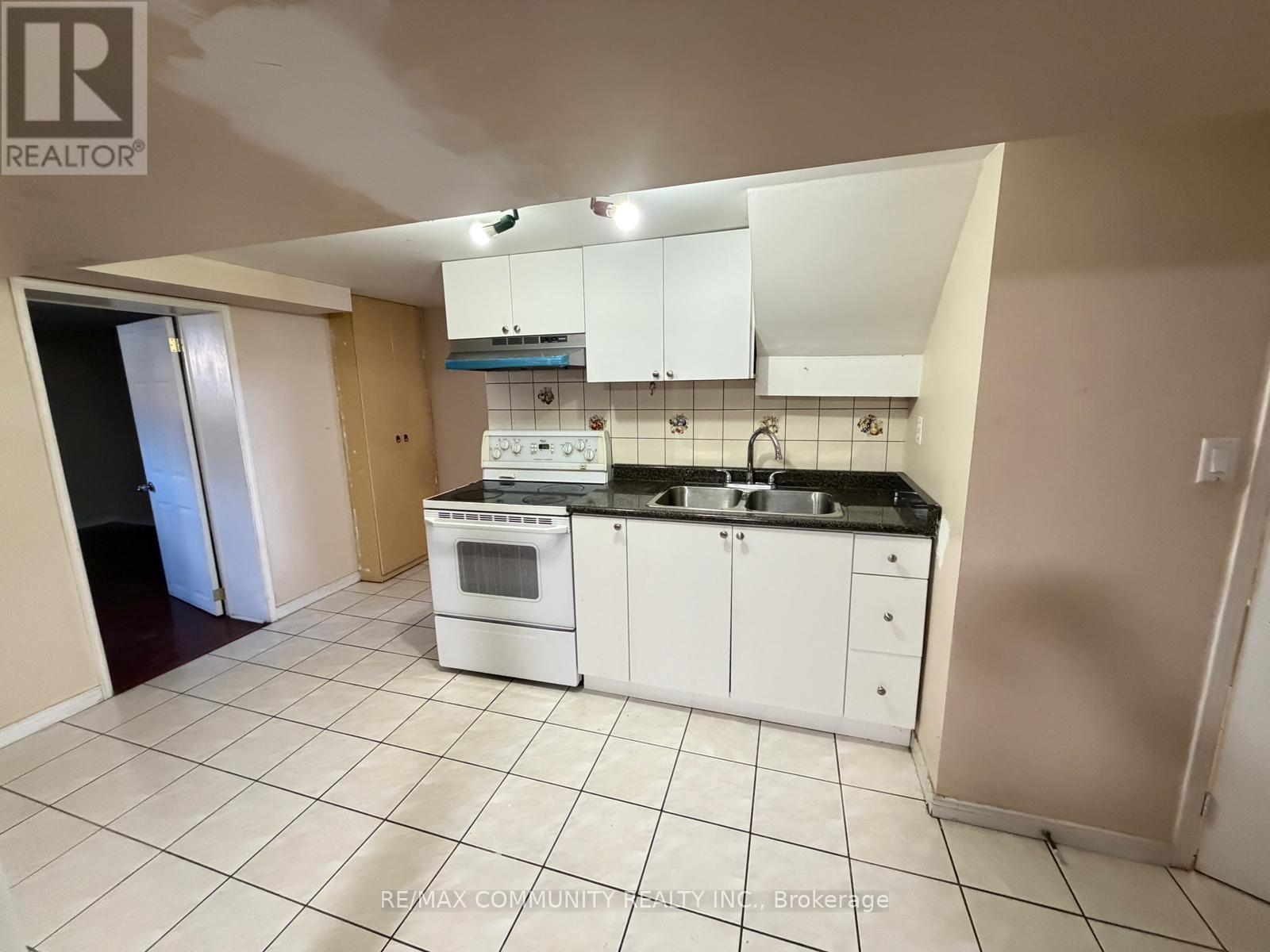 Basement - 52 Grassington Crescent, Toronto, Ontario  M1G 1X5 - Photo 9 - E12987434