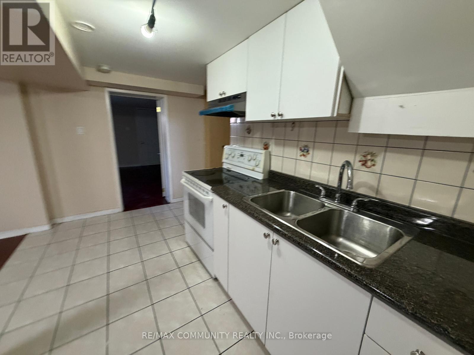 Basement - 52 Grassington Crescent, Toronto, Ontario  M1G 1X5 - Photo 22 - E12987434