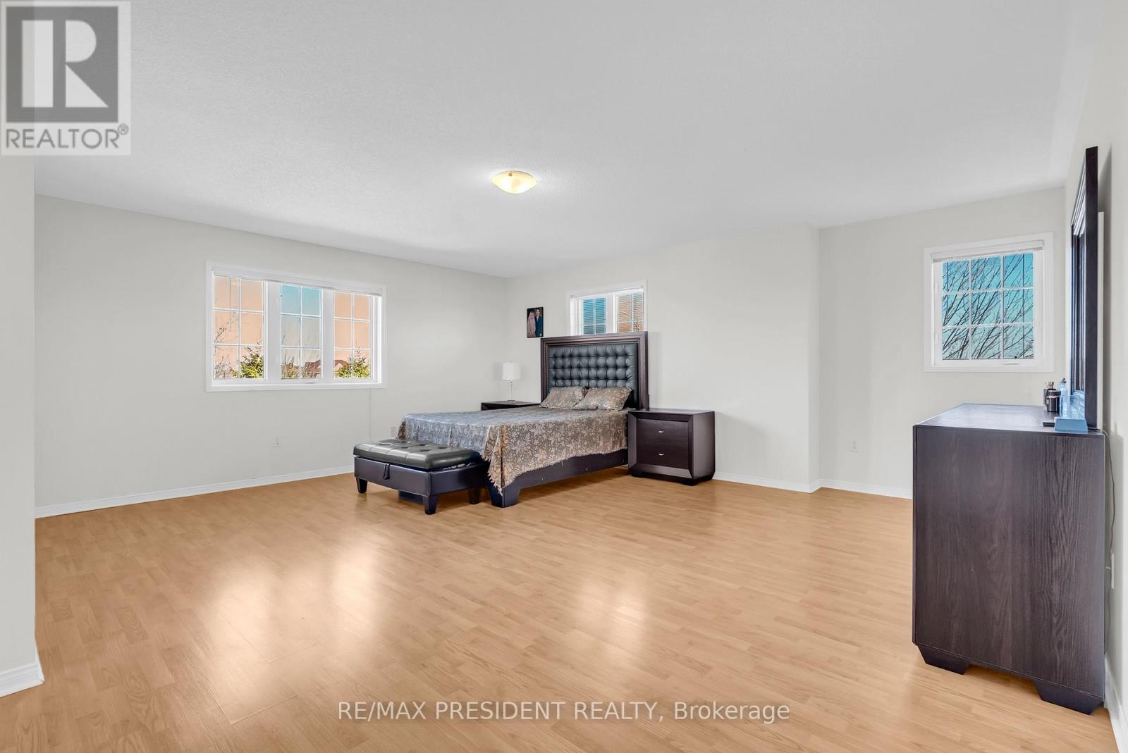 1 Crown Victoria Drive, Brampton, Ontario  L7A 3A2 - Photo 23 - W12985010