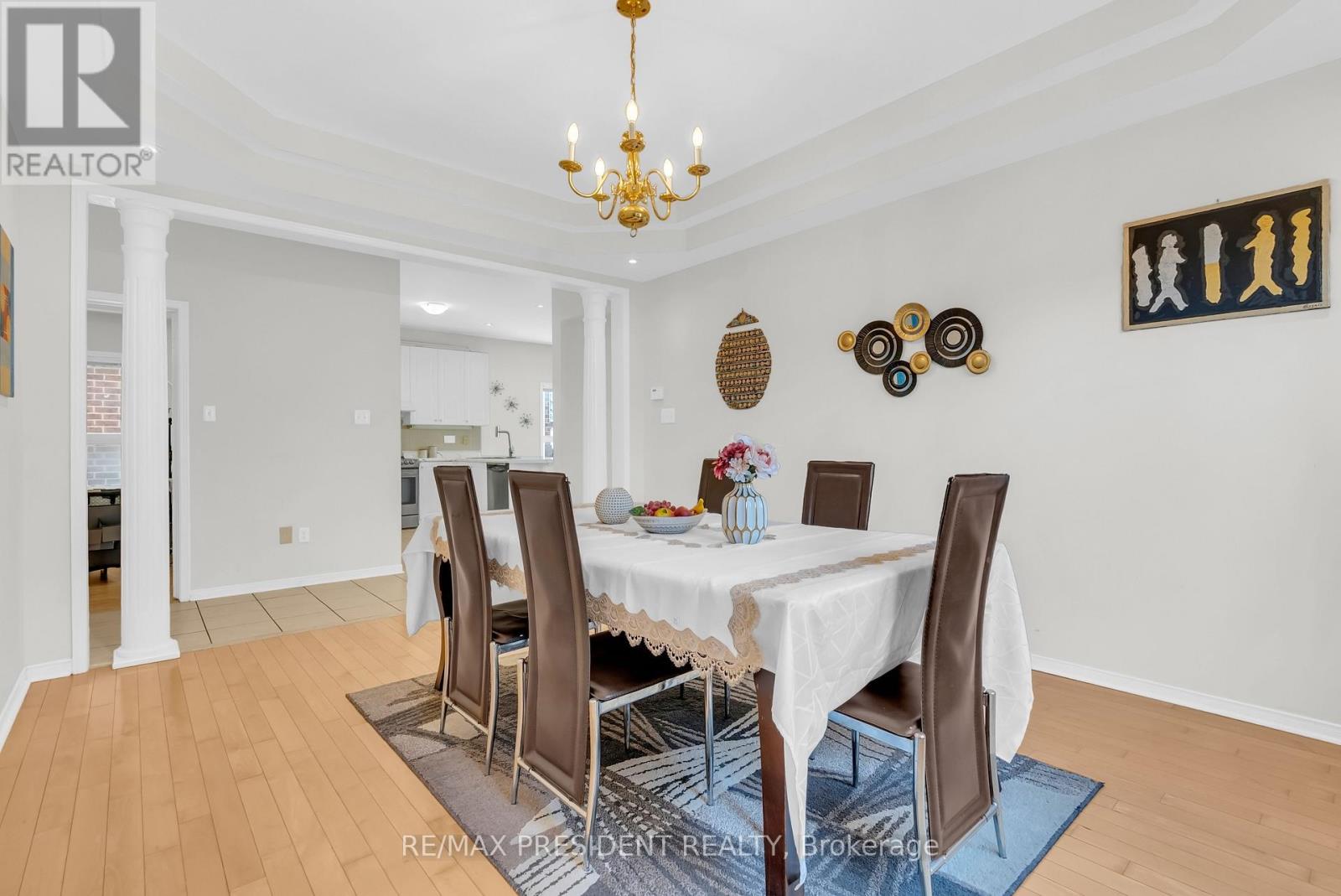 1 Crown Victoria Drive, Brampton, Ontario  L7A 3A2 - Photo 10 - W12985010