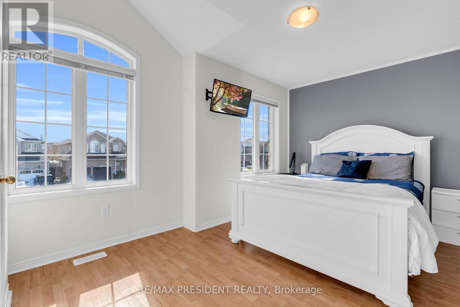 1 Crown Victoria Drive, Brampton, Ontario  L7A 3A2 - Photo 32 - W12985010