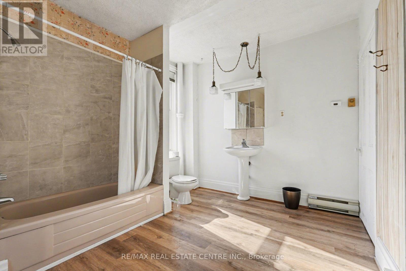 84 Bank Street N, Renfrew, Ontario  K7V 2E2 - Photo 24 - X12980252