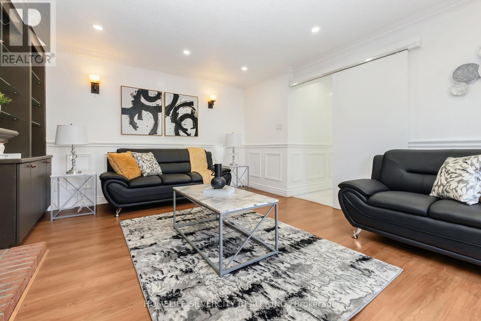 6 Macdougall Drive, Brampton, Ontario  L6S 3P5 - Photo 14 - W12988144