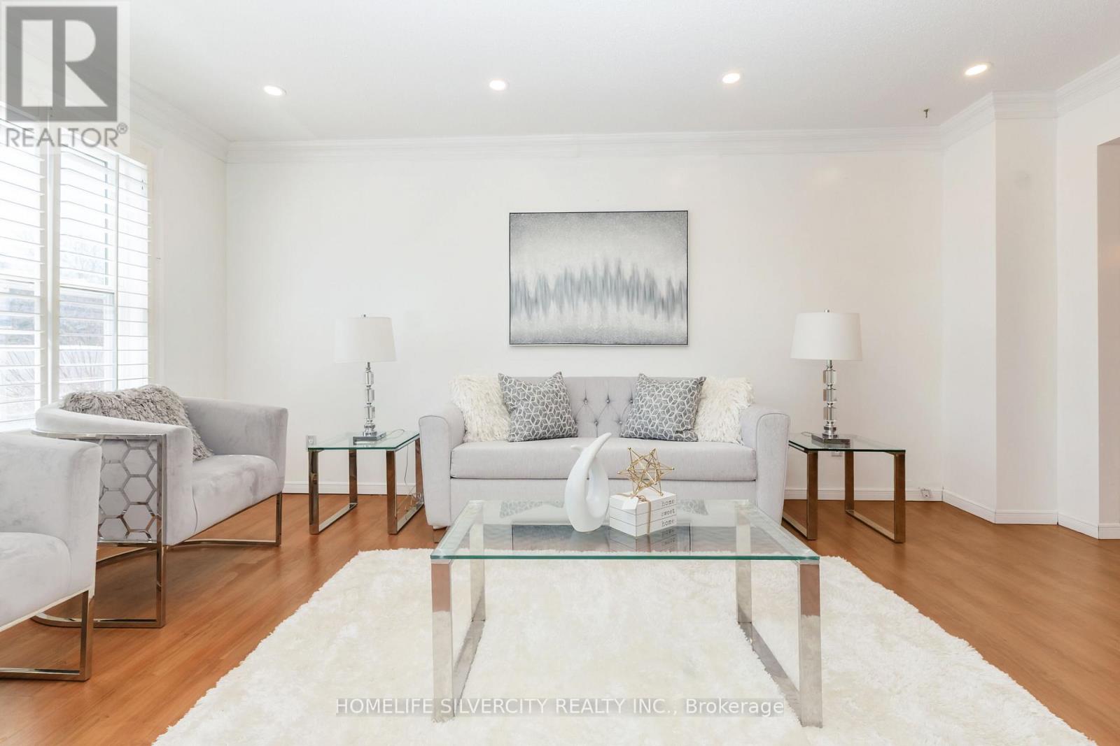 6 Macdougall Drive, Brampton, Ontario  L6S 3P5 - Photo 7 - W12988144