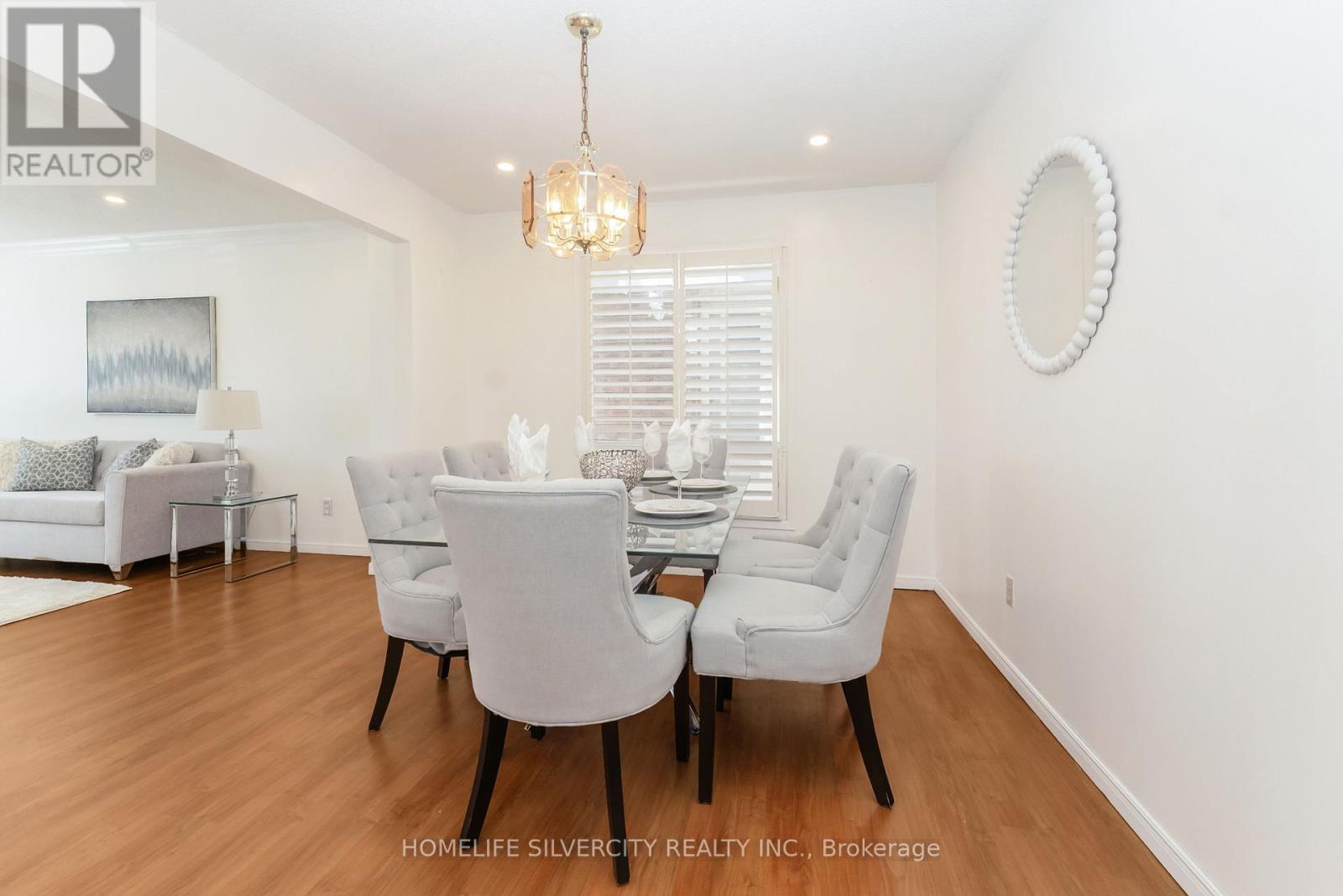 6 Macdougall Drive, Brampton, Ontario  L6S 3P5 - Photo 9 - W12988144