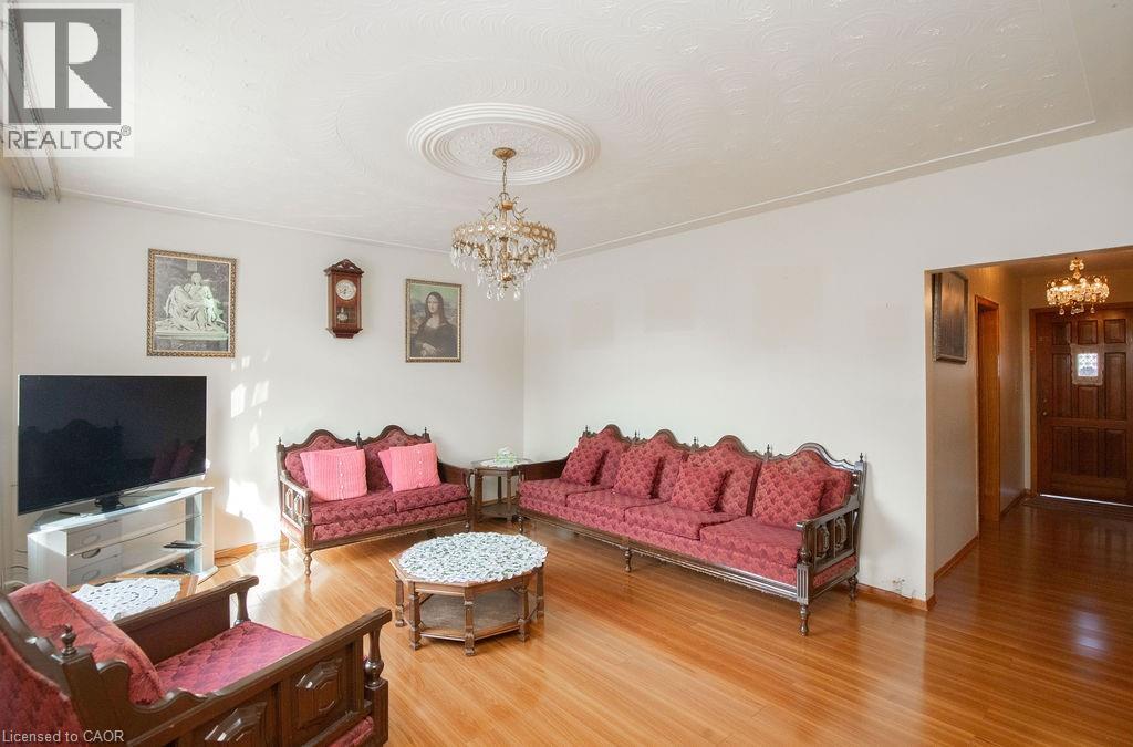 91 Pearl Street N, Hamilton, Ontario  L8R 2Z2 - Photo 4 - 40819336