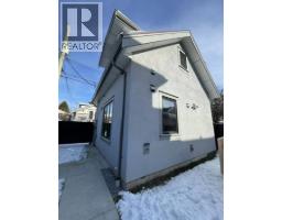 400 EAST 56TH STREET, Vancouver, British Columbia