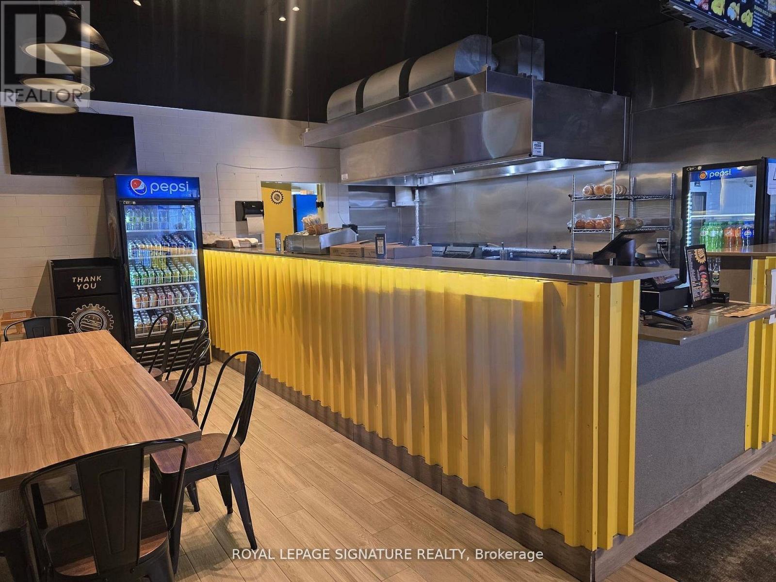 101 - 293 Dalhousie Street, Ottawa, Ontario  K1N 7E5 - Photo 3 - X12988154