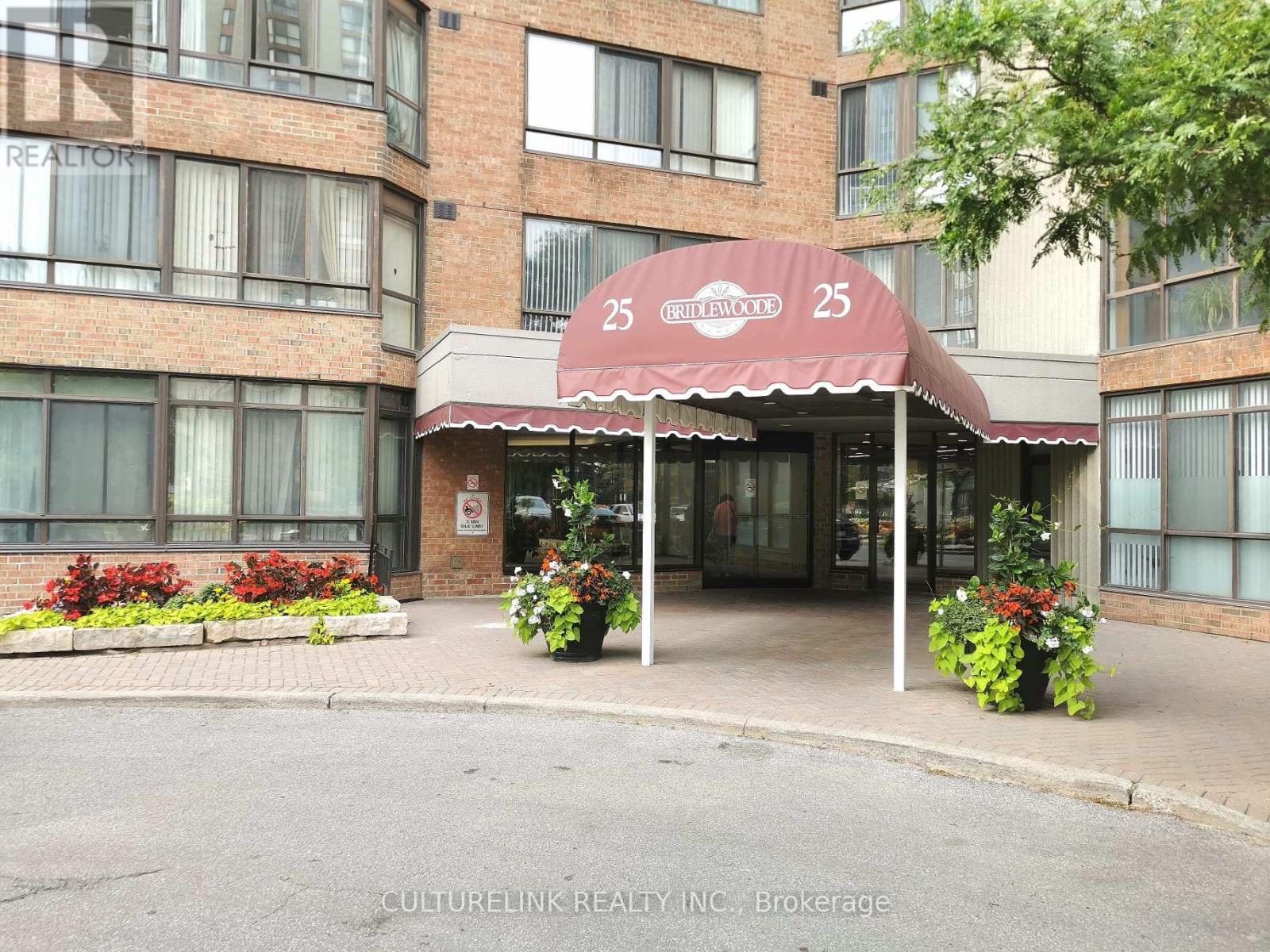 135 - 25 Bamburgh Circle, Toronto, Ontario  M1W 3W2 - Photo 14 - E12984406