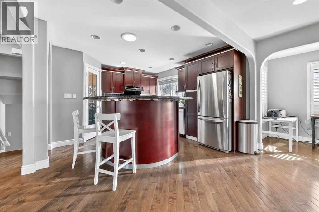 1027 75 Avenue SW, Calgary, Alberta  T2V 0S7 - Photo 8 - A2298788