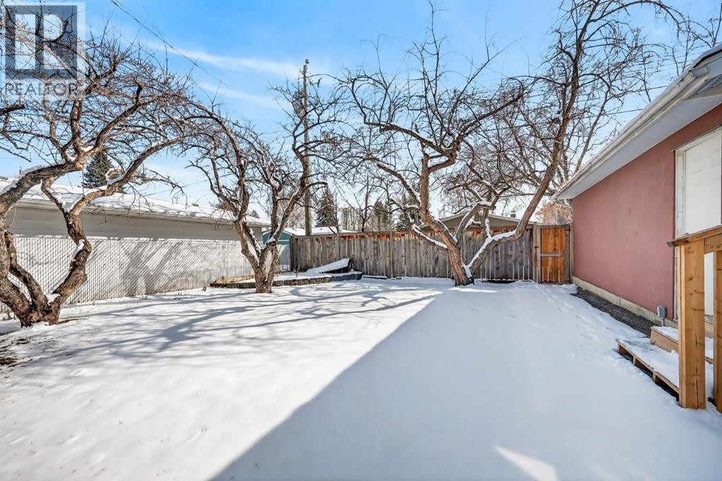 1027 75 Avenue SW, Calgary, Alberta  T2V 0S7 - Photo 34 - A2298788