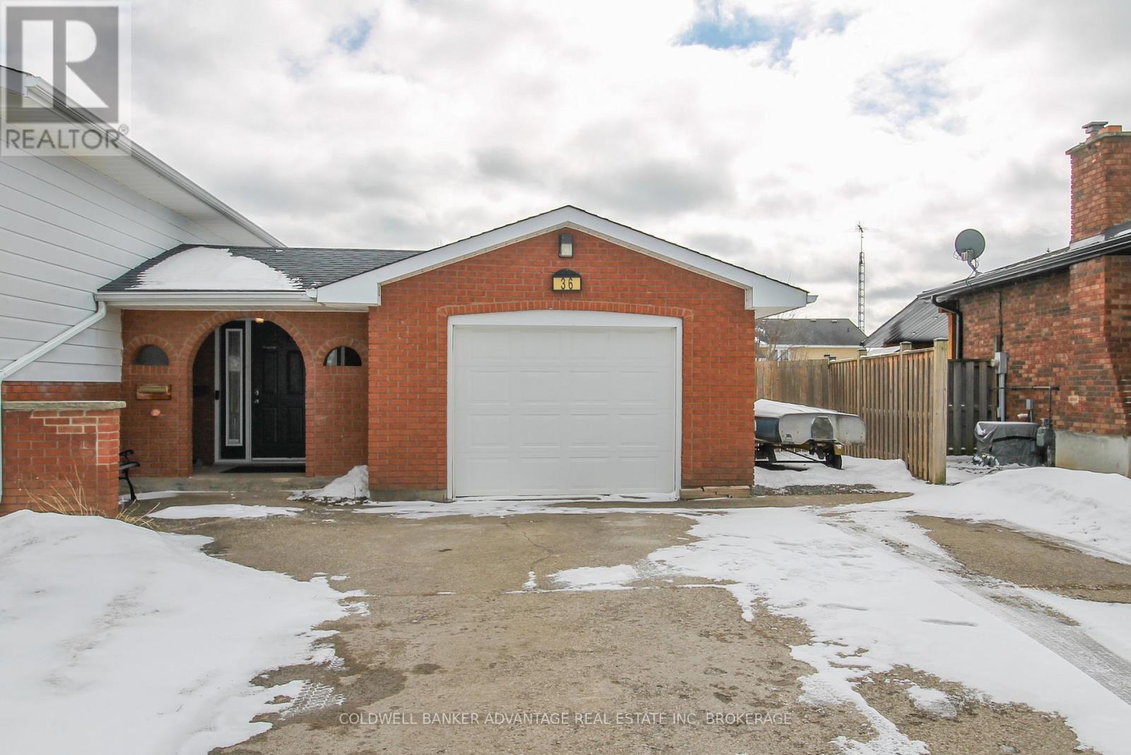 36 Wellbrook Boulevard, Welland, Ontario  L3C 5T4 - Photo 3 - X12822730