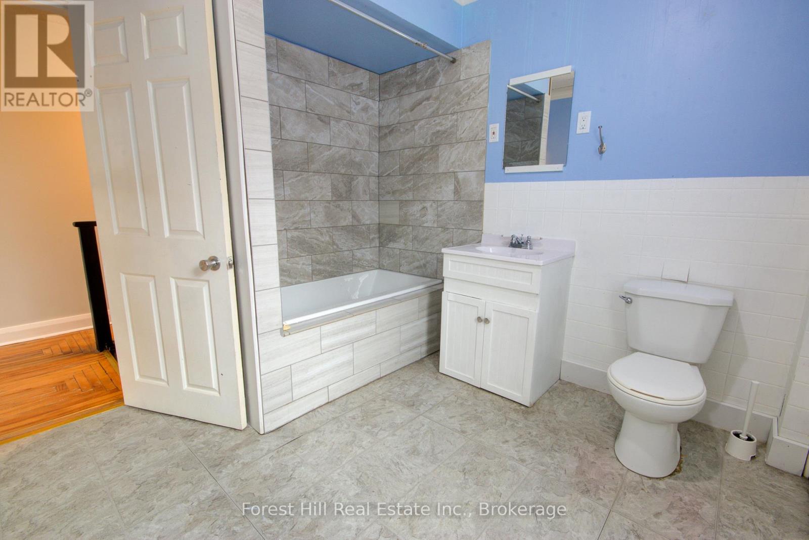 132 Richard Street, Bracebridge, Ontario  P1L 1J3 - Photo 27 - X12703960