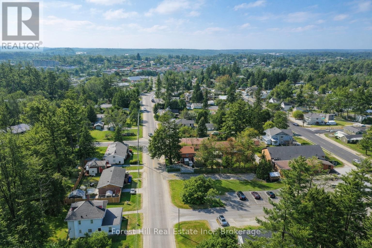 132 Richard Street, Bracebridge, Ontario  P1L 1J3 - Photo 6 - X12703960