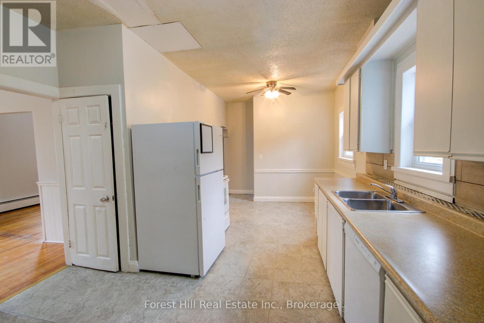 132 Richard Street, Bracebridge, Ontario  P1L 1J3 - Photo 7 - X12703960