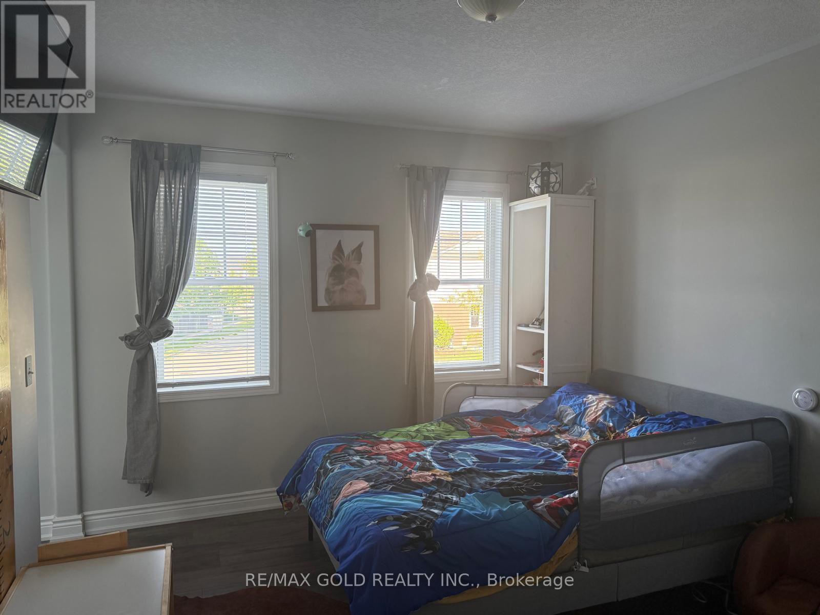 28 Mayo Avenue, Cambridge, Ontario N1T 2E8 - Photo 12 - X12988160