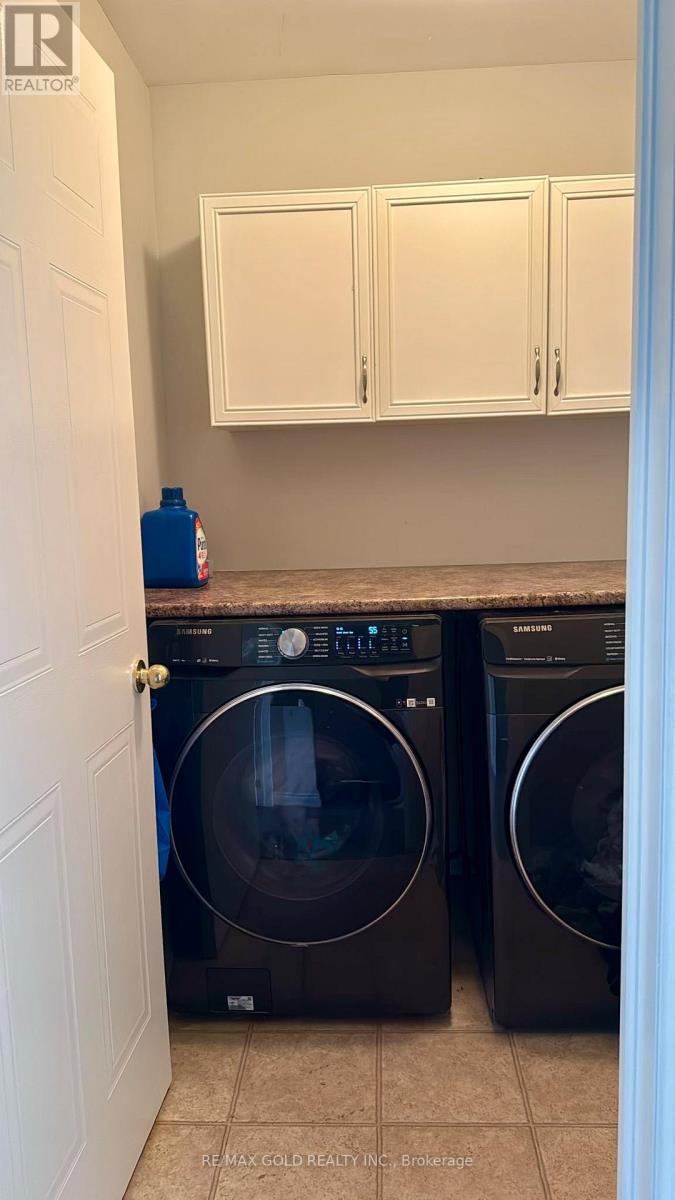 28 Mayo Avenue, Cambridge, Ontario N1T 2E8 - Photo 3 - X12988160