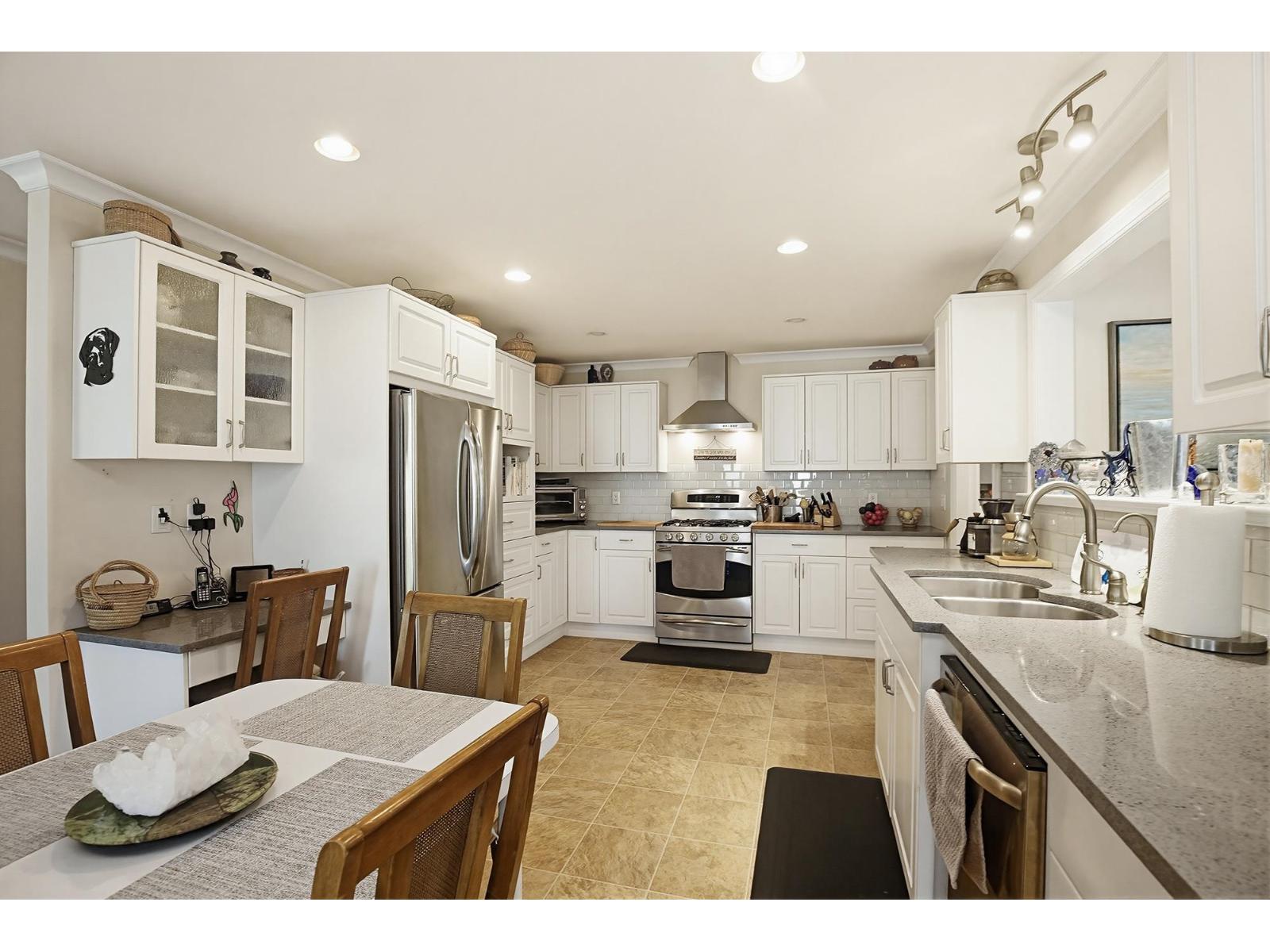 7762 Fir Street, Mission, British Columbia  V2V 4N5 - Photo 8 - R3109829