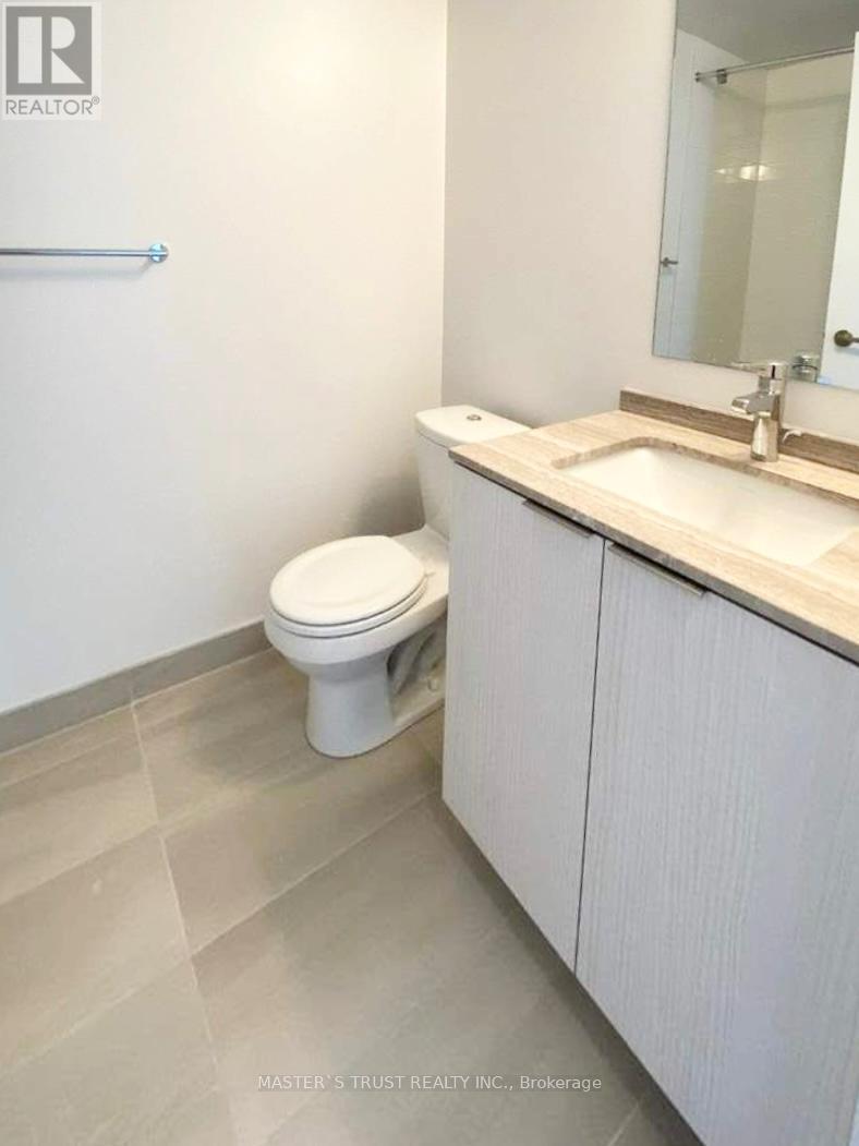 808 - 11 Wellesley Street W, Toronto, Ontario  M4Y 1E8 - Photo 8 - C12988186