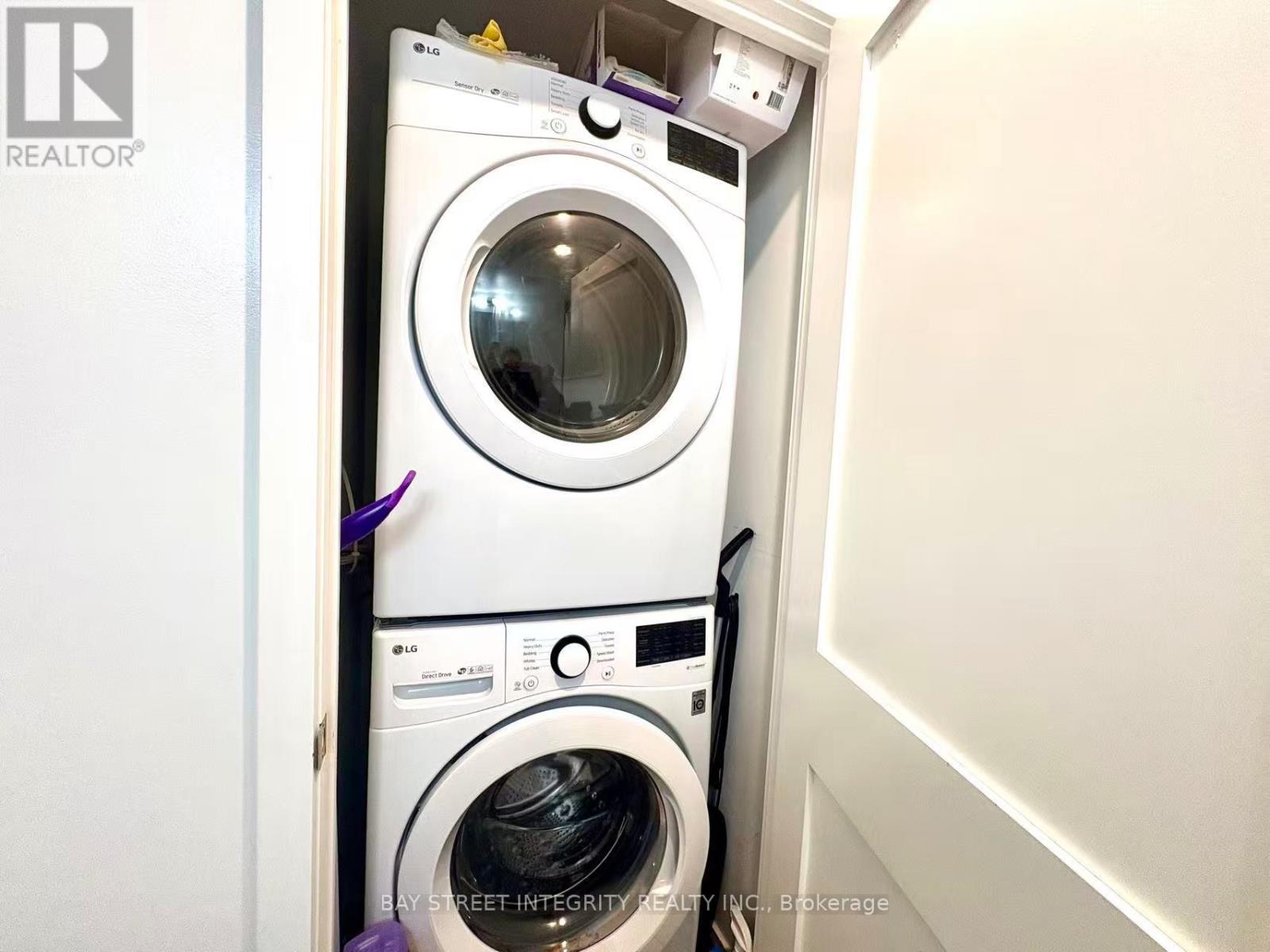 1705 - 120 Parliament Street, Toronto, Ontario  M5A 2Y8 - Photo 8 - C12988190