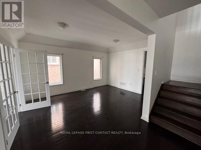 1965 Jans Boulevard, Innisfil, Ontario  L9S 0L3 - Photo 3 - N12988182