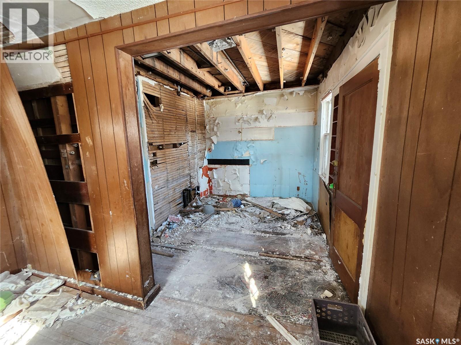 1455 Elphinstone Street, Regina, Saskatchewan  S4T 3M7 - Photo 6 - SK032509