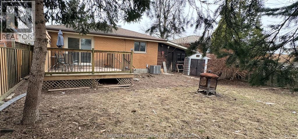 40 Dauw Avenue, Wallaceburg, Ontario  N8A 3N2 - Photo 16 - 26007847