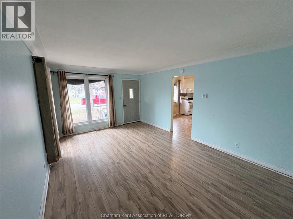 40 Dauw Avenue, Wallaceburg, Ontario  N8A 3N2 - Photo 7 - 26007847