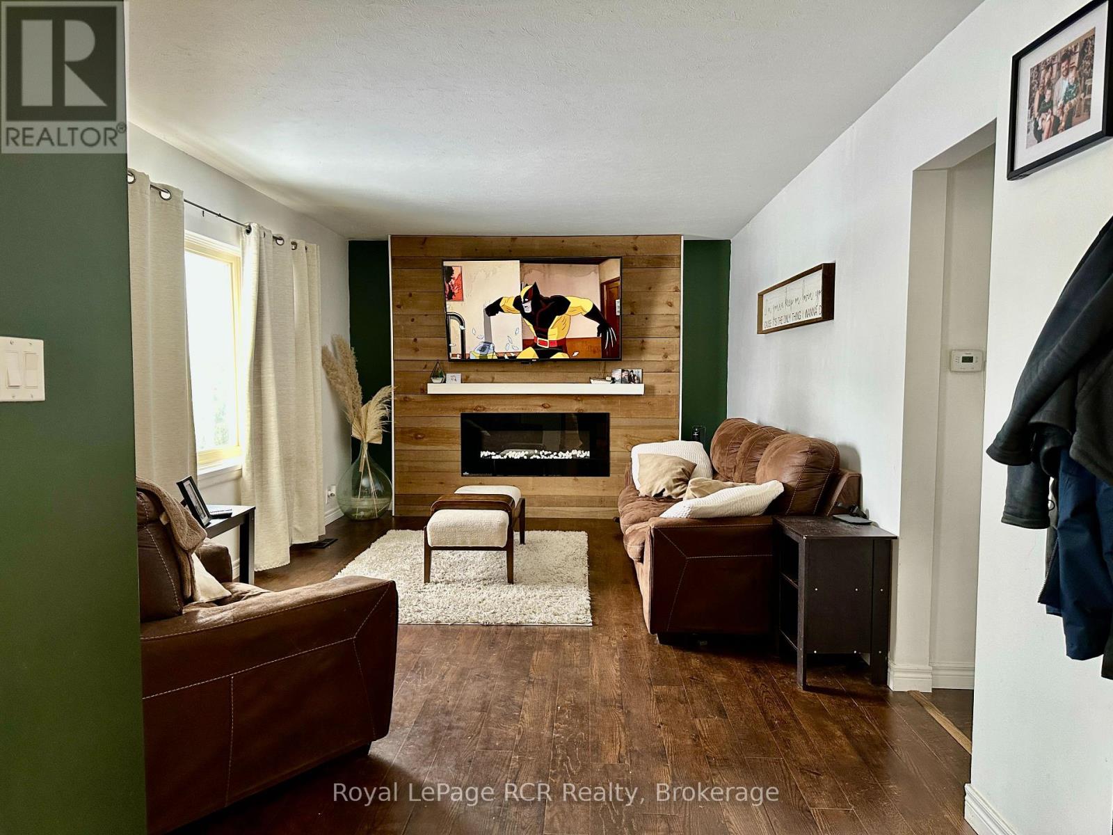 535 13th Street, Hanover, Ontario  N4N 1Y5 - Photo 11 - X12809404