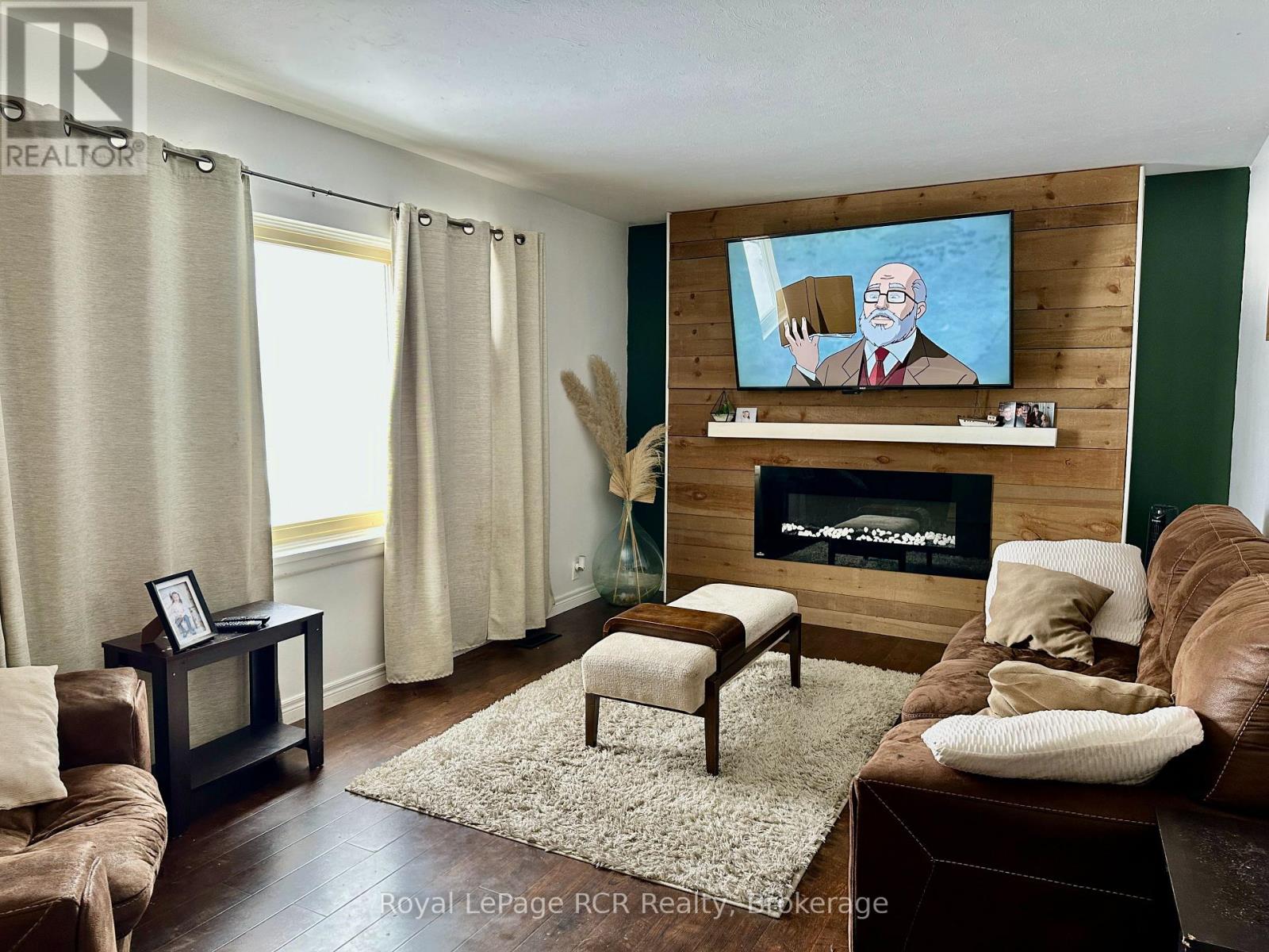 535 13th Street, Hanover, Ontario  N4N 1Y5 - Photo 12 - X12809404