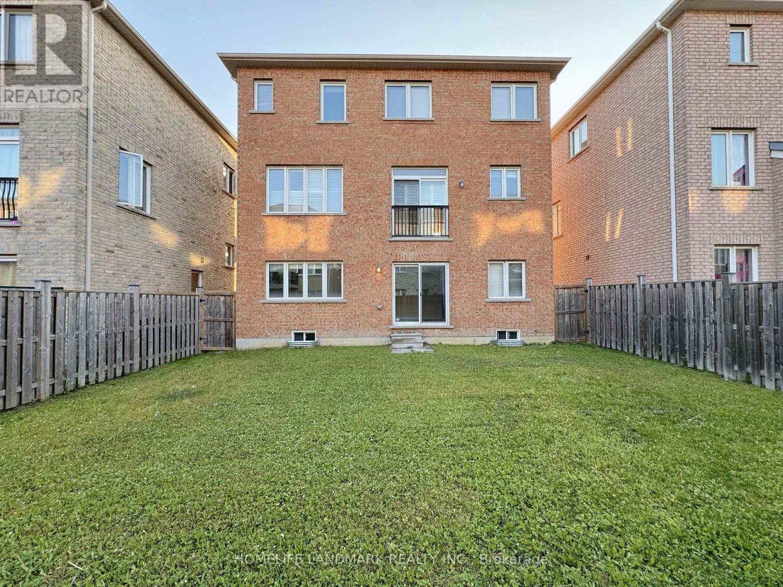 35 Hyacinth Street, Markham (Wismer), Ontario  L6E 0P4 - Photo 31 - N12987932