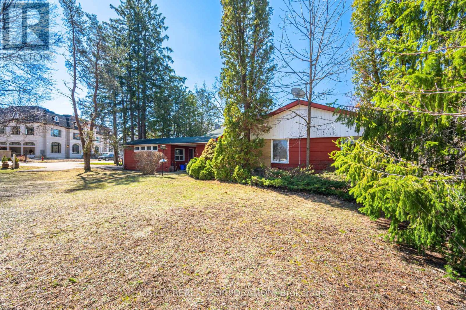 100 Westwood Lane, Richmond Hill (South Richvale), Ontario  L4C 6Y3 - Photo 4 - N12802194