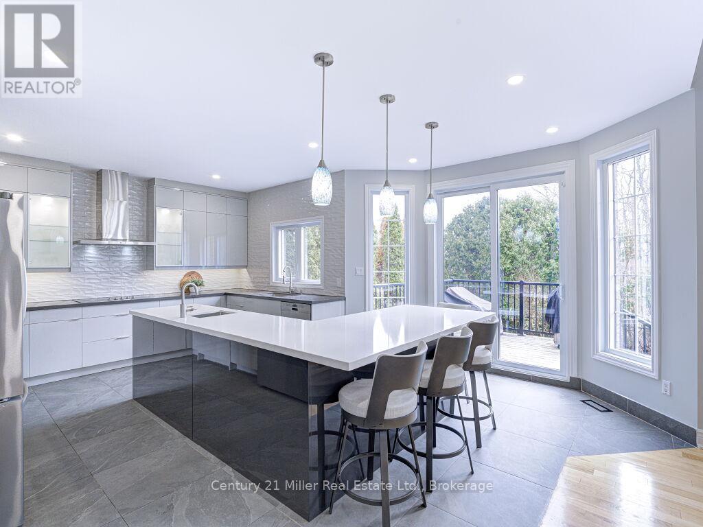 2128 Arbourview Drive, Oakville, Ontario  L6M 3N9 - Photo 5 - W12922374