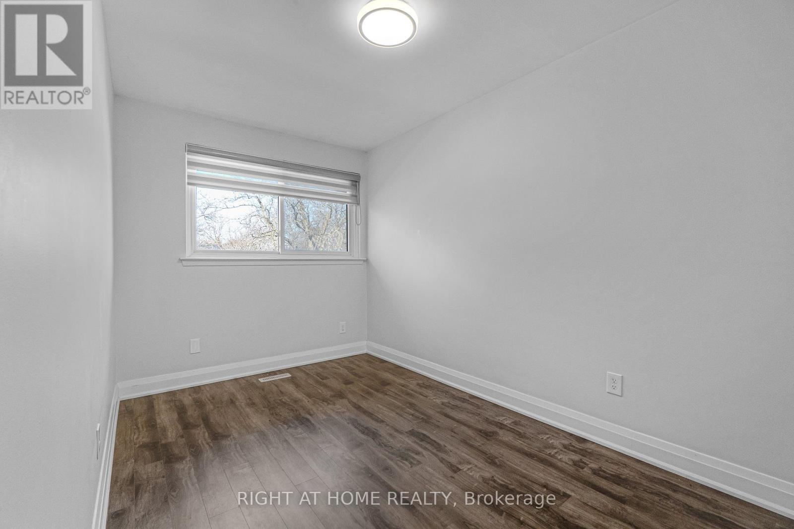 5473 Schueller Crescent, Burlington, Ontario  L7L 3T1 - Photo 24 - W12814126