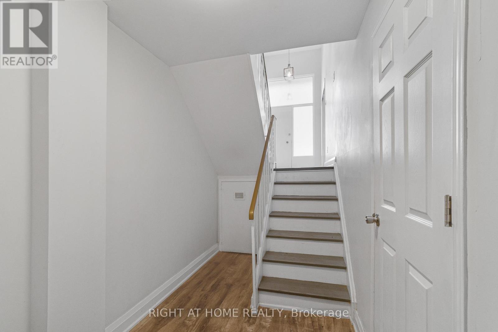 5473 Schueller Crescent, Burlington, Ontario  L7L 3T1 - Photo 28 - W12814126