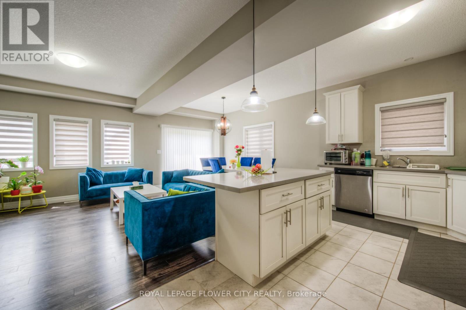 43 Pondcliffe Drive, Kitchener, Ontario  N2R 0B5 - Photo 7 - X12985330