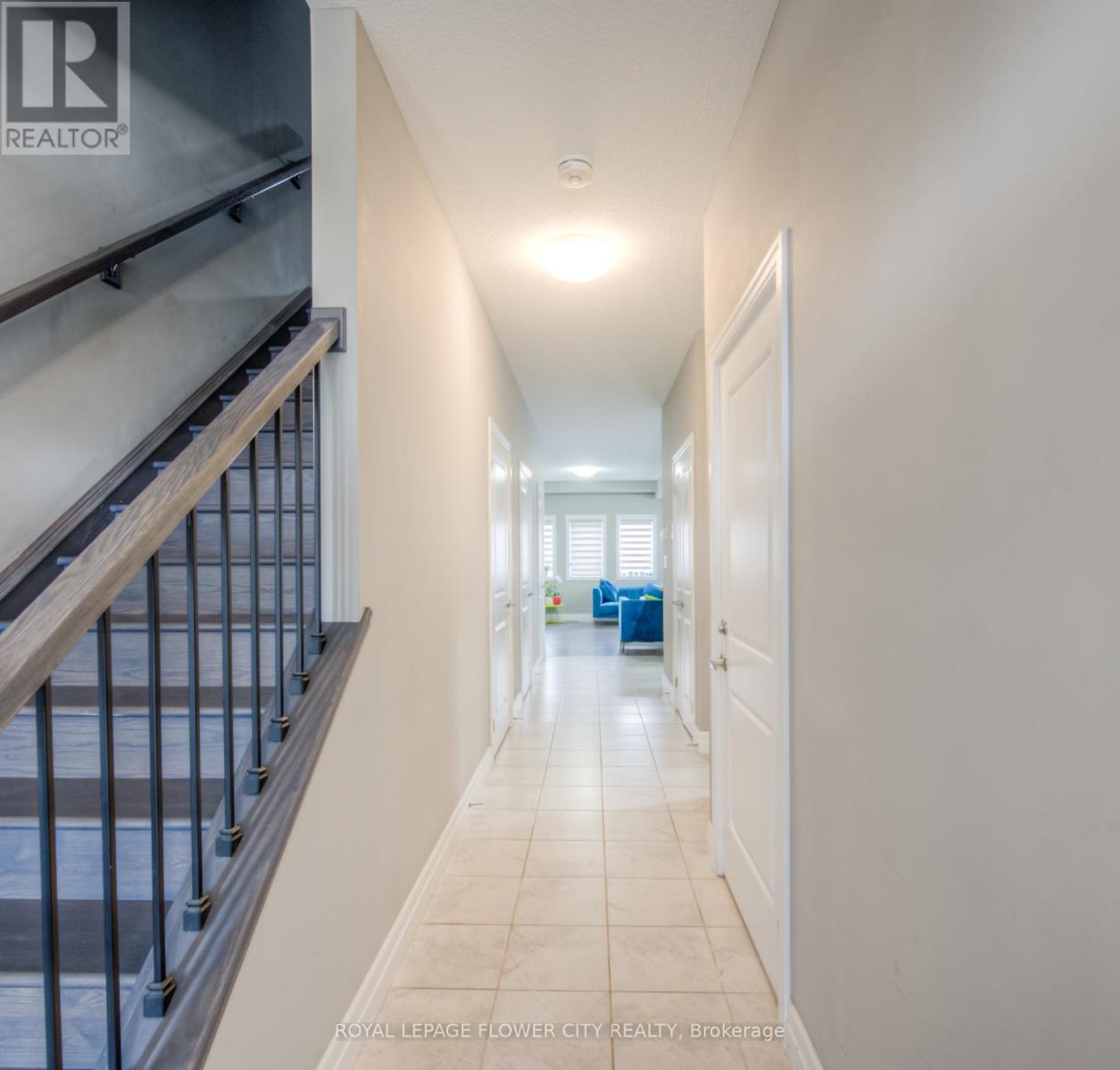 43 Pondcliffe Drive, Kitchener, Ontario  N2R 0B5 - Photo 5 - X12985330