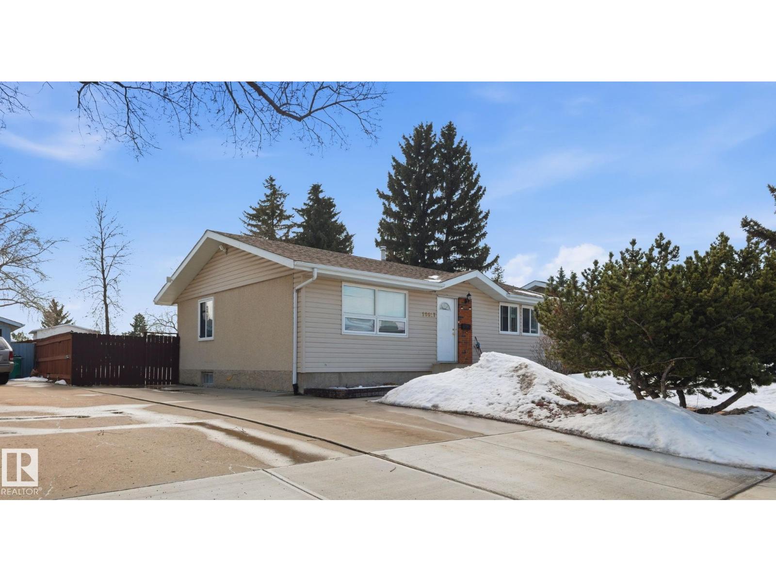 10617 167a Av Nw, Edmonton, Alberta  T5X 2Y9 - Photo 4 - E4481302