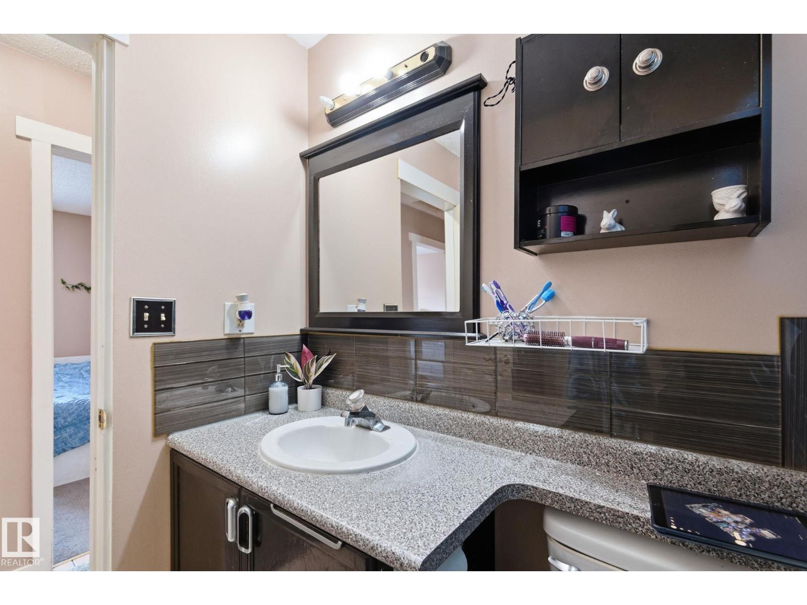 10617 167a Av Nw, Edmonton, Alberta  T5X 2Y9 - Photo 30 - E4481302