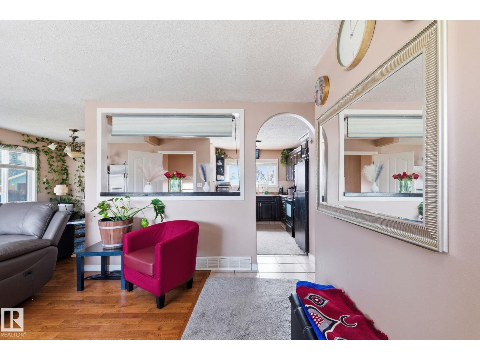 10617 167a Av Nw, Edmonton, Alberta  T5X 2Y9 - Photo 10 - E4481302