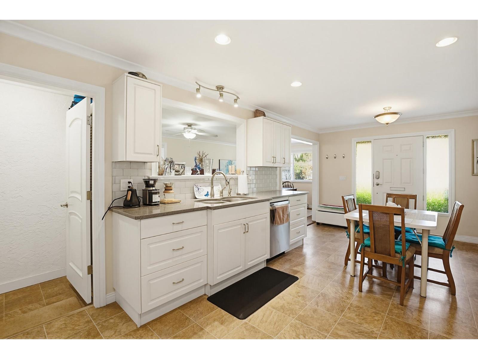 7762 Fir Street, Mission, British Columbia  V2V 4N5 - Photo 10 - R3109829