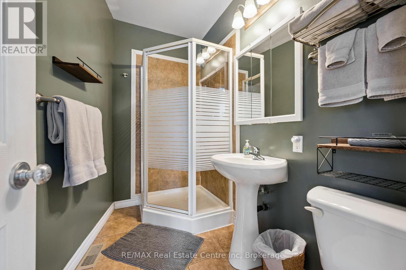 13 Mill Street E, Centre Wellington, Ontario  N0B 1S0 - Photo 8 - X12988202