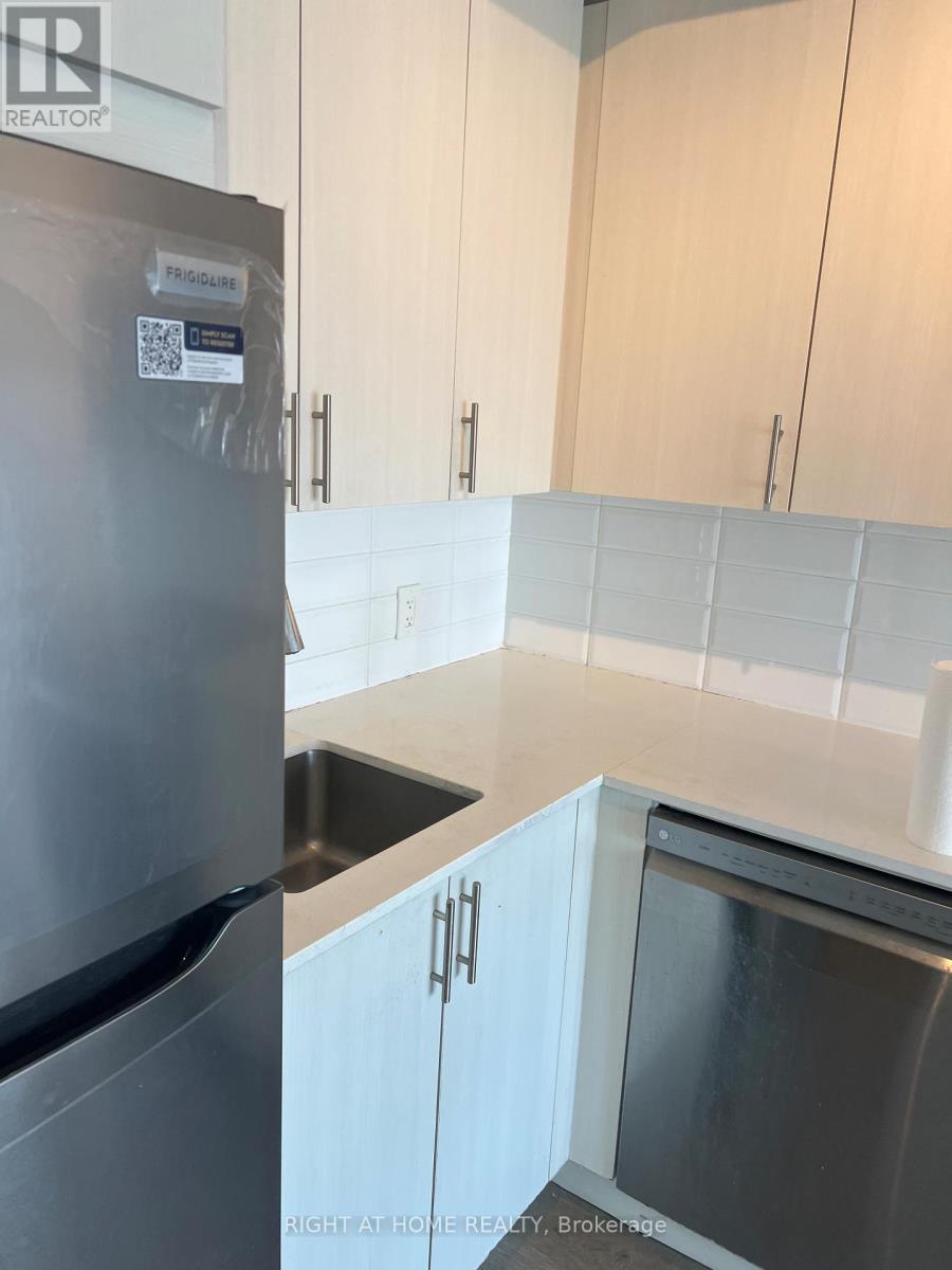 1016 - 2550 Simcoe Street, Oshawa, Ontario  L1L 0P8 - Photo 9 - E12988208