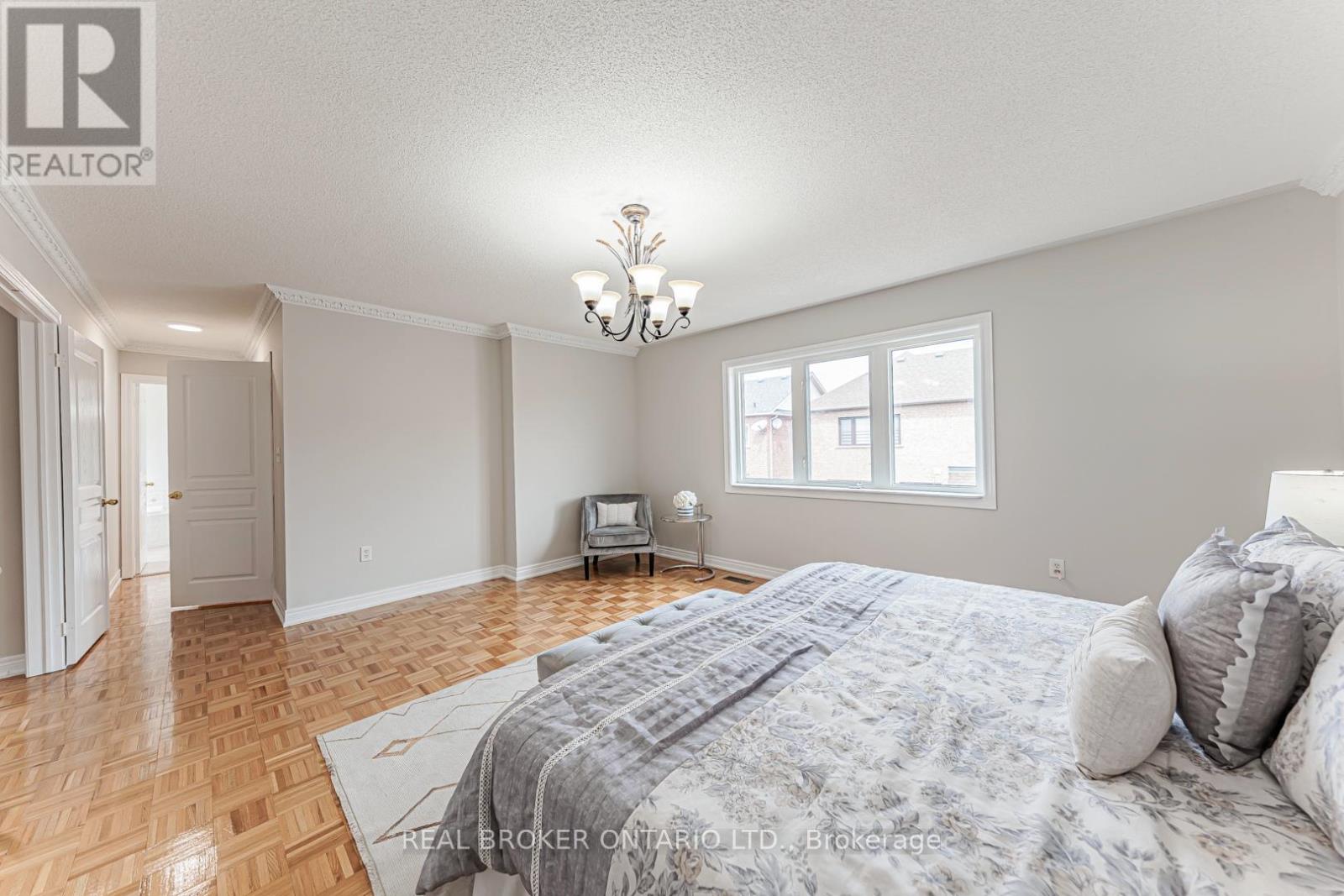 33 Kingshill Road, Richmond Hill, Ontario  L4E 4B1 - Photo 14 - N12980726