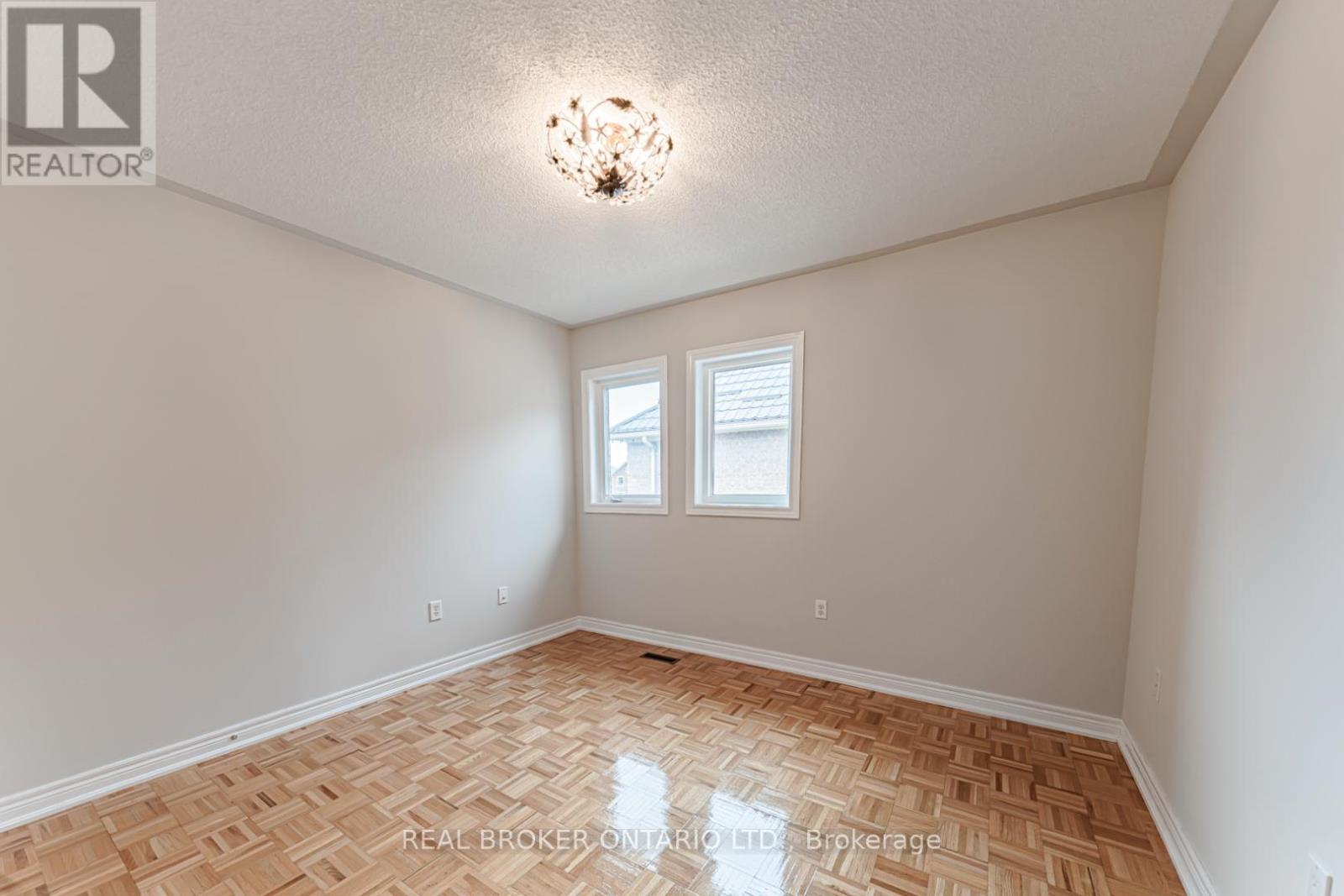 33 Kingshill Road, Richmond Hill, Ontario  L4E 4B1 - Photo 21 - N12980726
